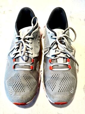 On Running Cloudswift Women’s Sz. 8.5 Gray Orange Helion CloudTec Running Shoes